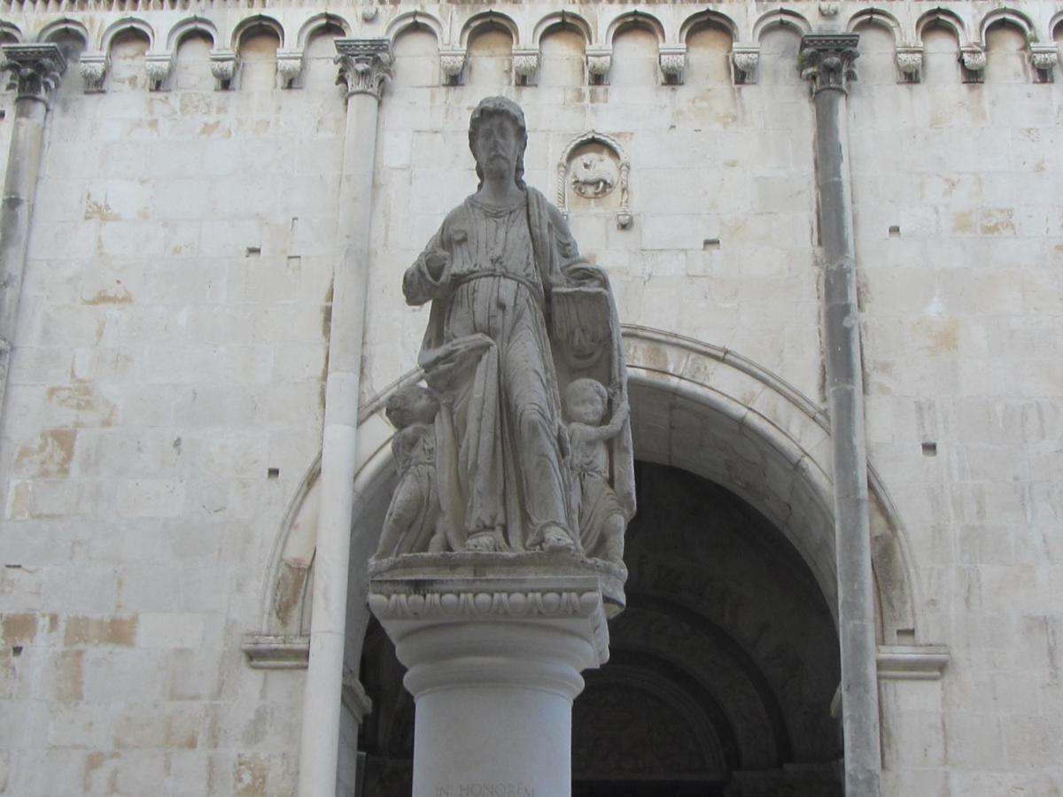 Apartment Stella Old Town Trogir, With Balcony *